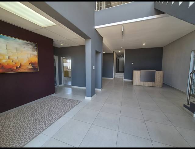 6,242M² WAREHOUSE TO LET IN HALFWAY HOUSE